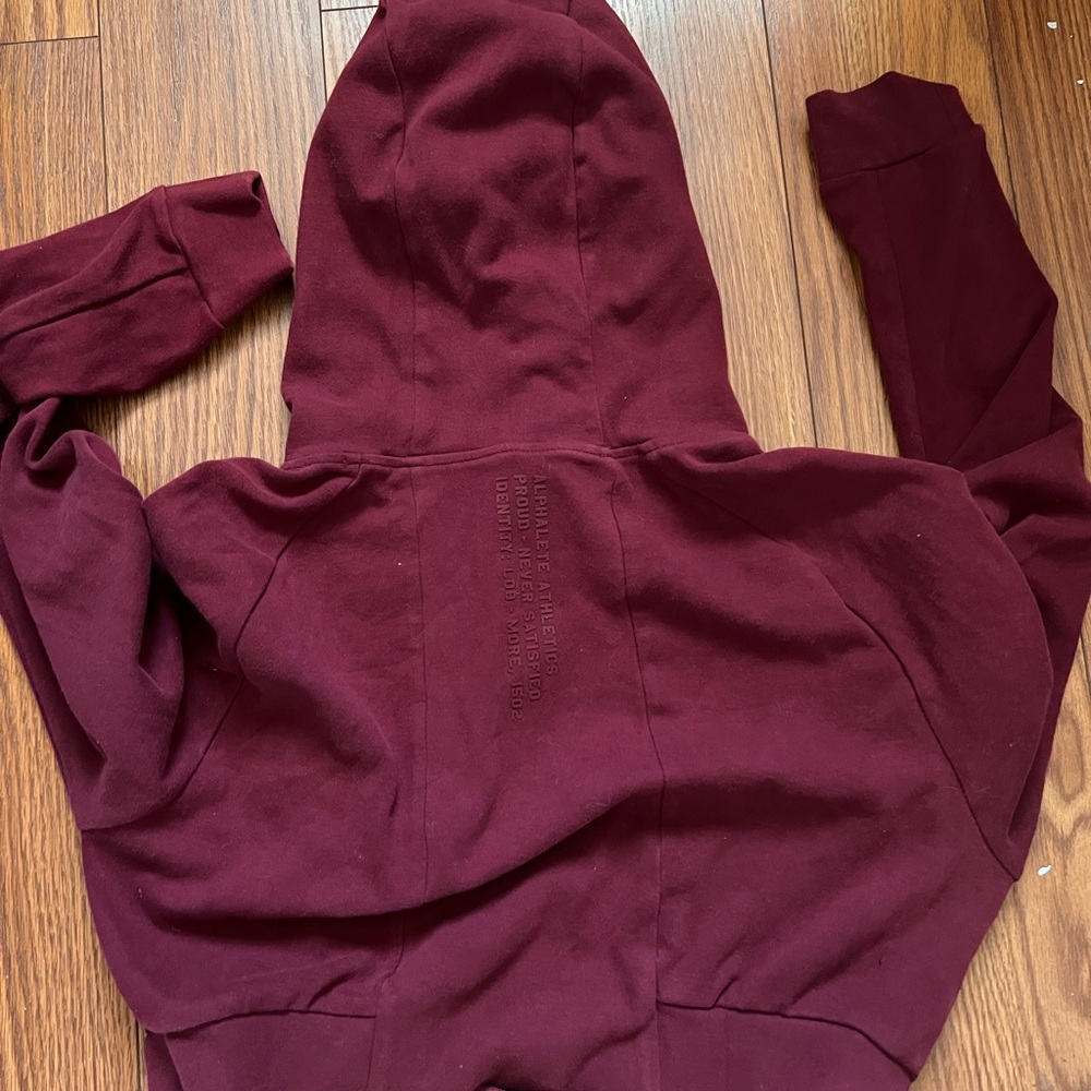 maroon crop hoodie from alphalete